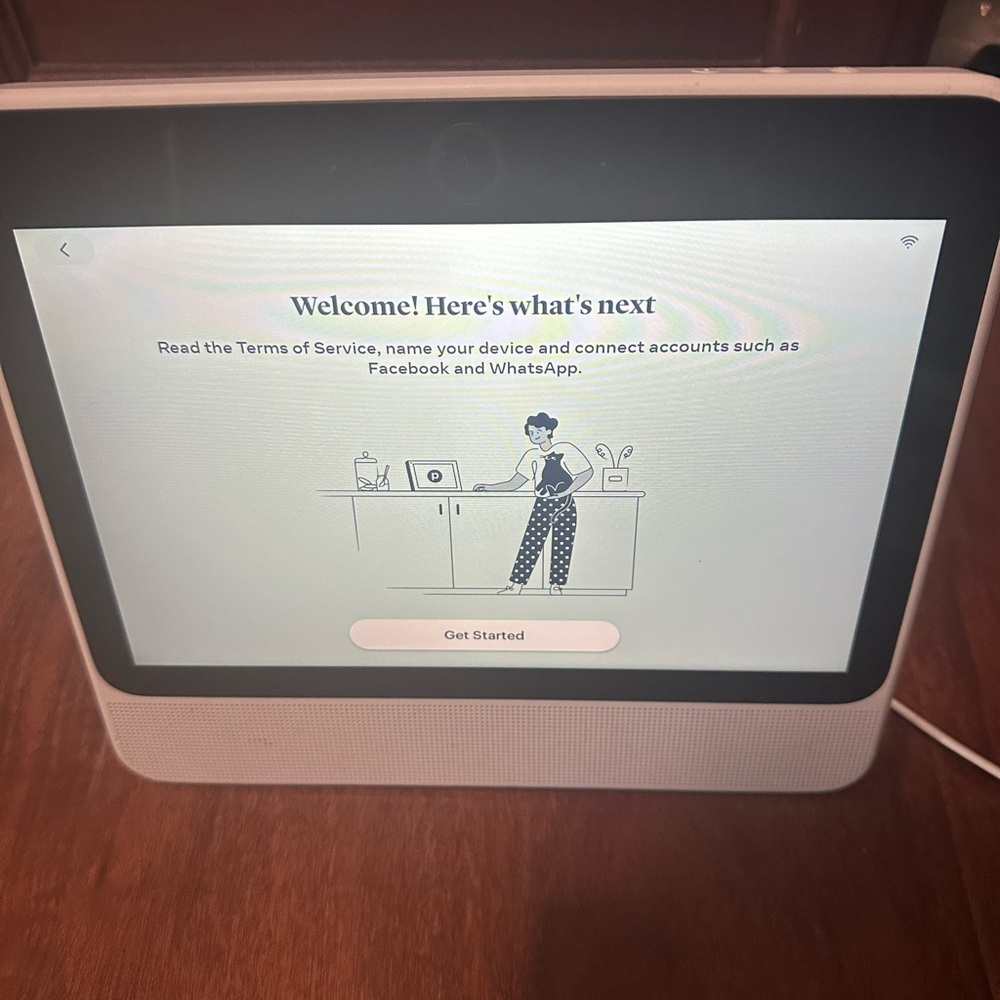 Smart Display with White Frame - Picture 2 of 3